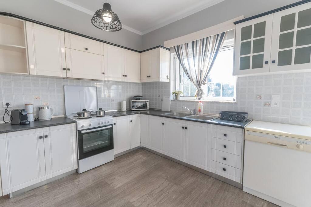 Dion House Apartment ซาลิดี ภายนอก รูปภาพ